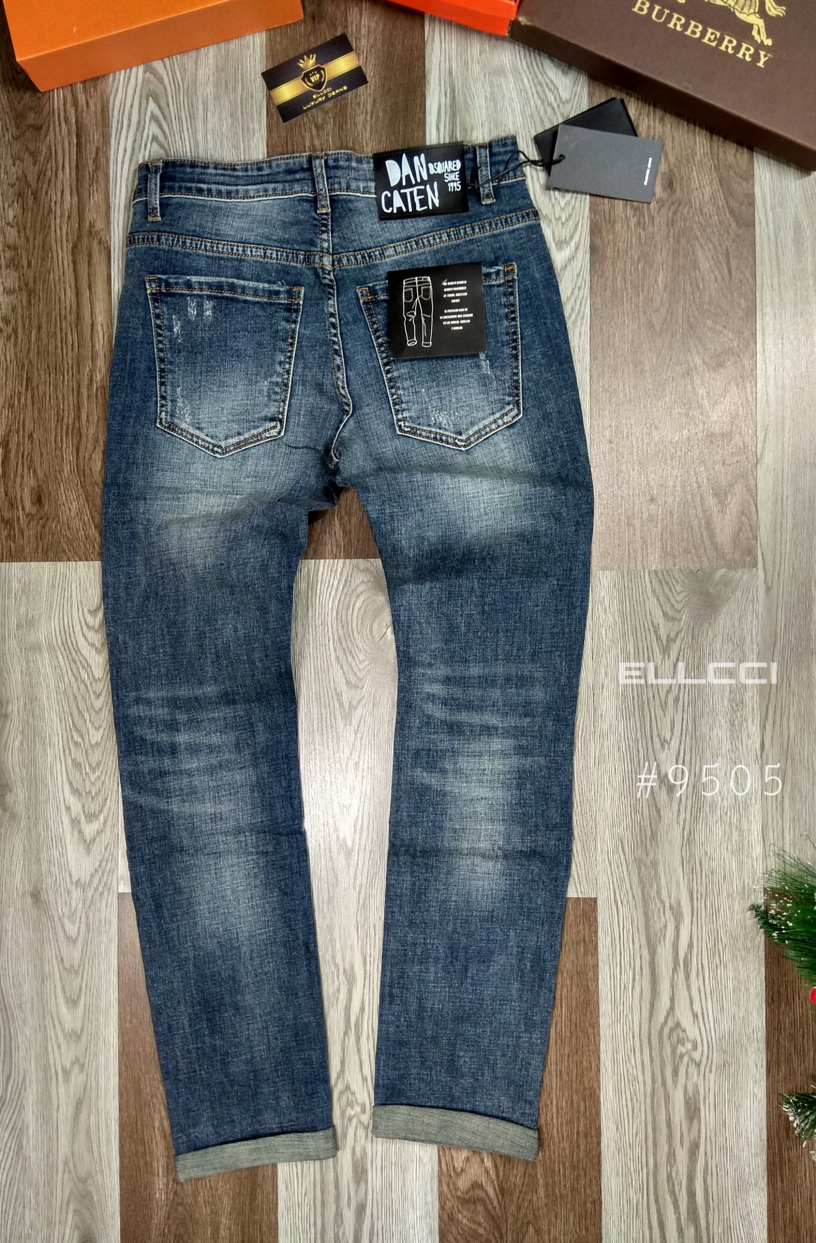 Quần jean Dsquared2 Super 9505 Quần jean Dsquared2 Super 9505